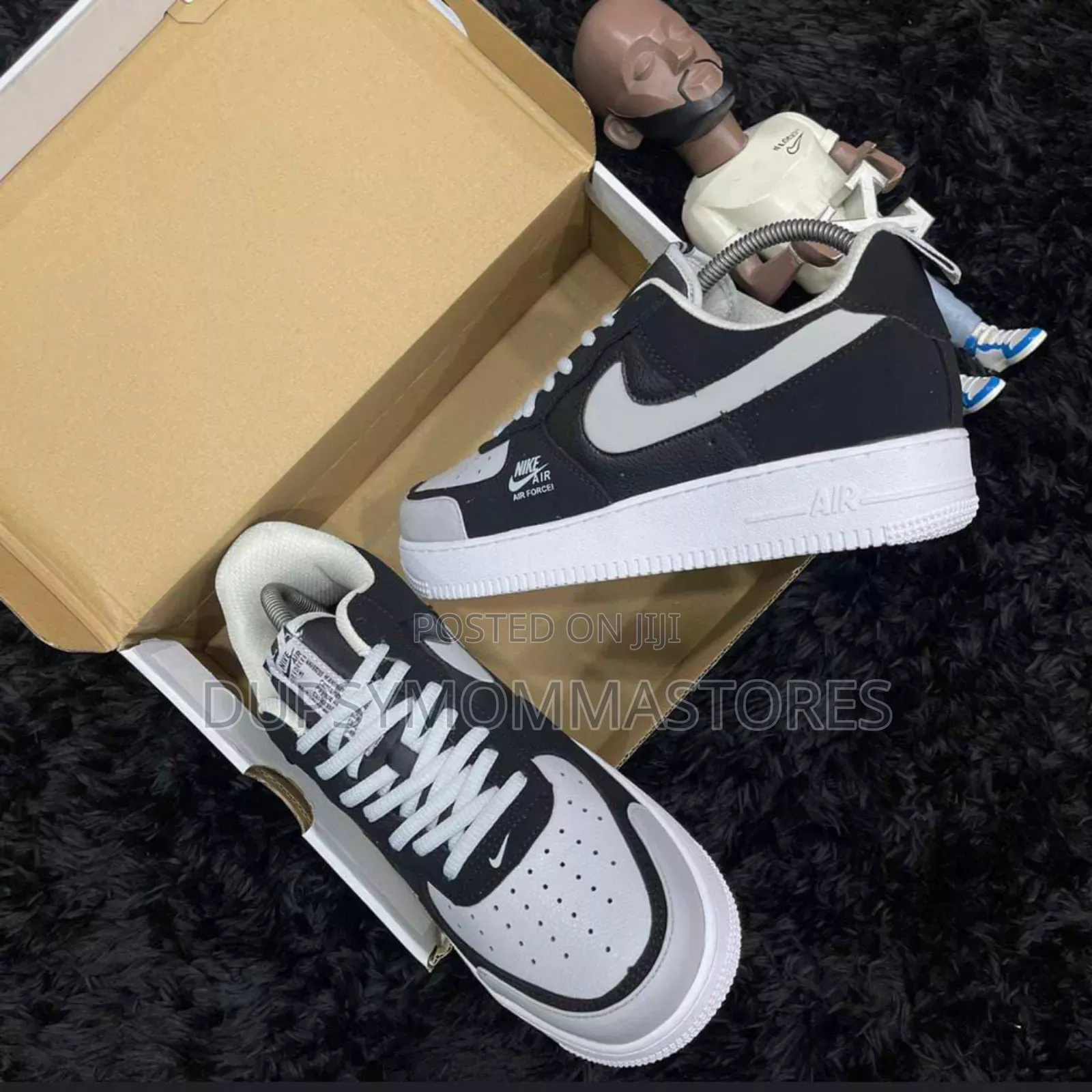 Big Feet Sneakers