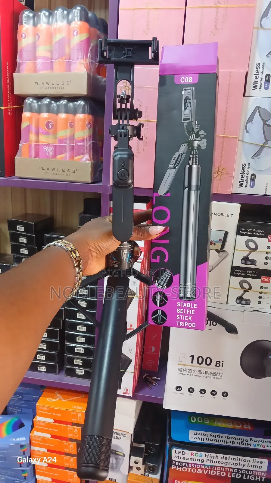 C08 6.5ft Tripod