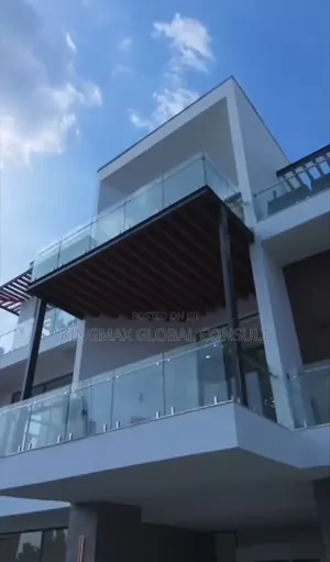 8bdrm Mansion in Asokoro Abuja for sale