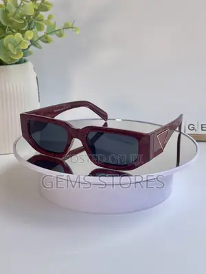 Unique Prada-Inspired Croc-Embossed Sunglass