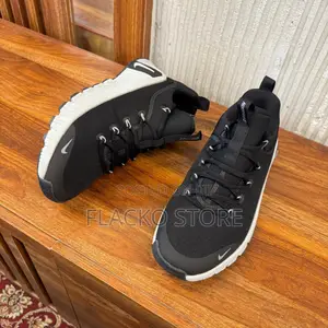 Original Nike Free Metcon 6 Sneakers