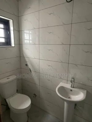 4bdrm Townhouse / Terrace in Ikota for rent