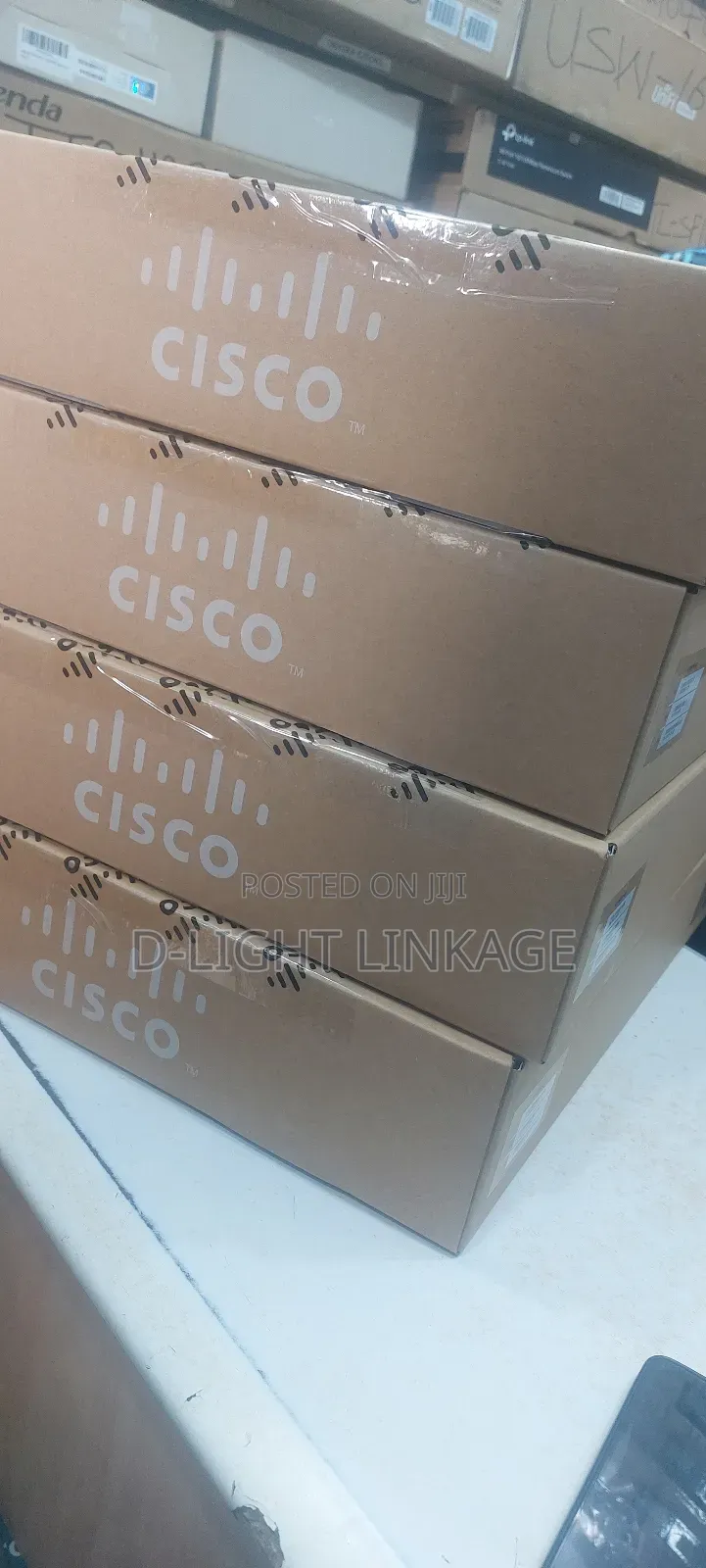 Cisco 24-Port Gigabit Poe Switch