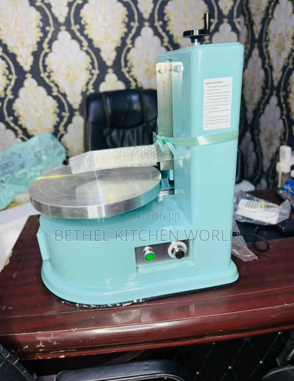 Cake Plastering Machine