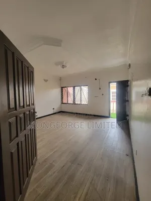 3bdrm Townhouse / Terrace in Lekki Phase 1 for rent