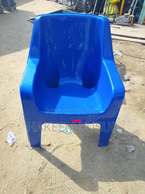 Standard Plastic Chair