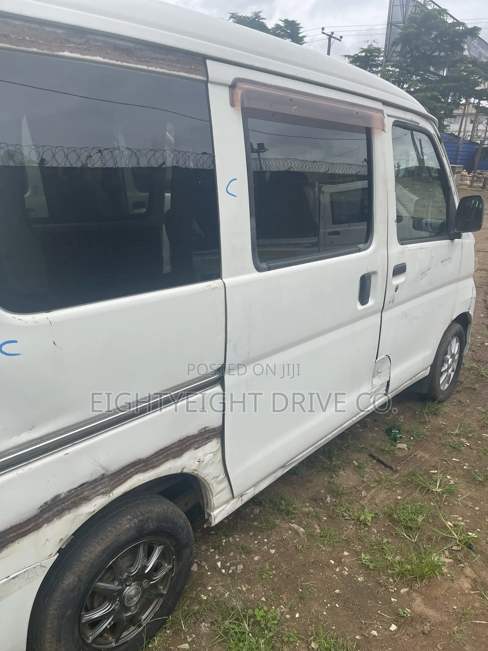 Suzuki APV Minibus 2010 White