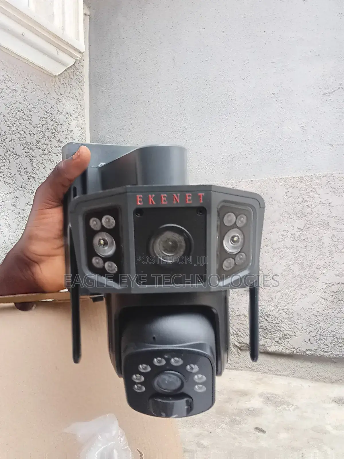 Three Lens 4g Solar Powered Camera