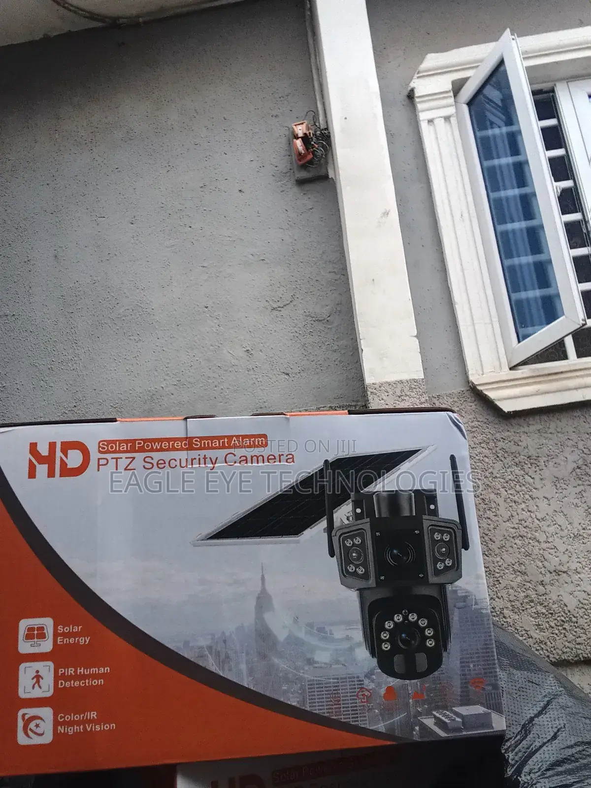 Three Lens 4g Solar Powered Camera