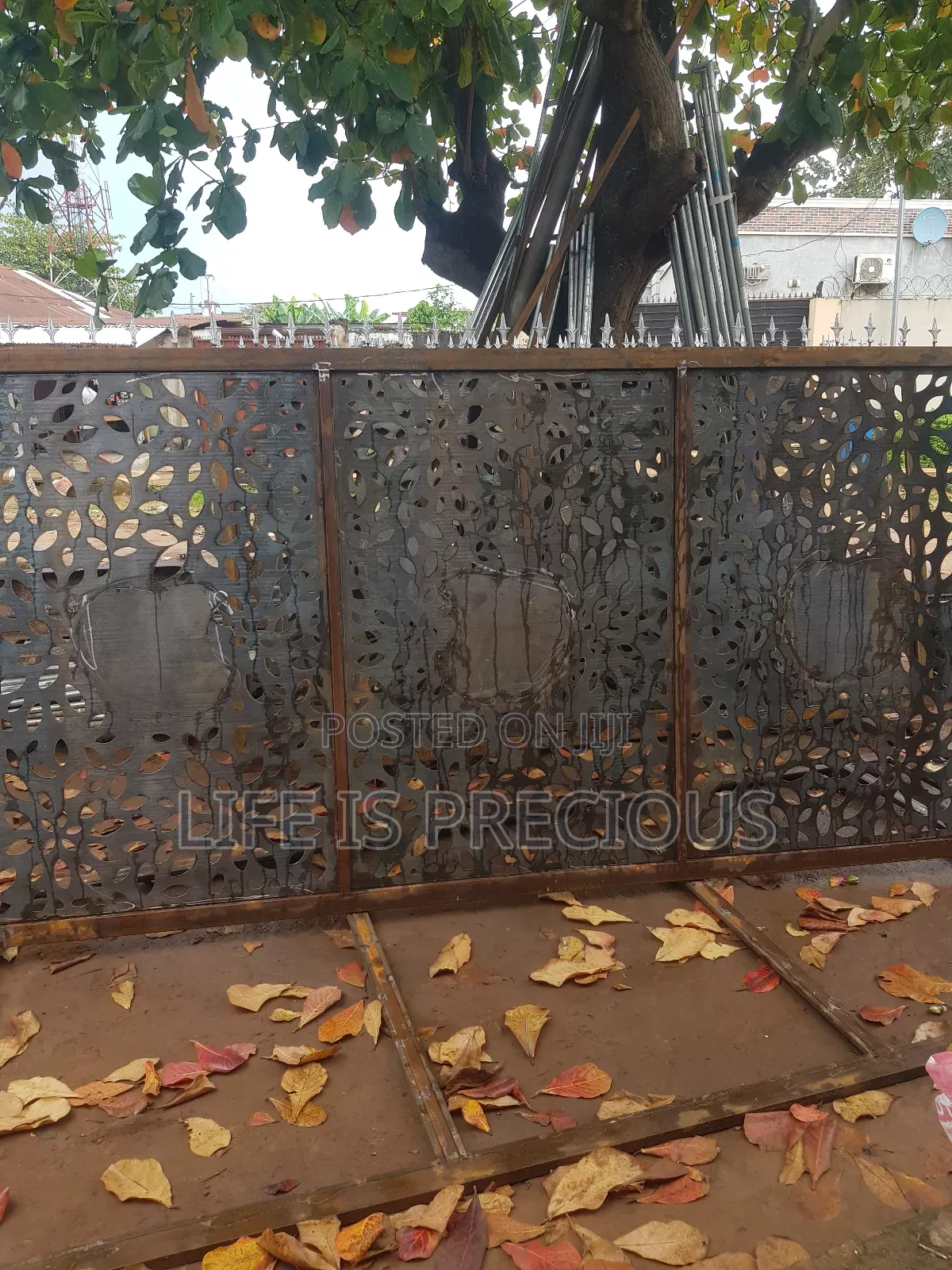 Laser Design Gate