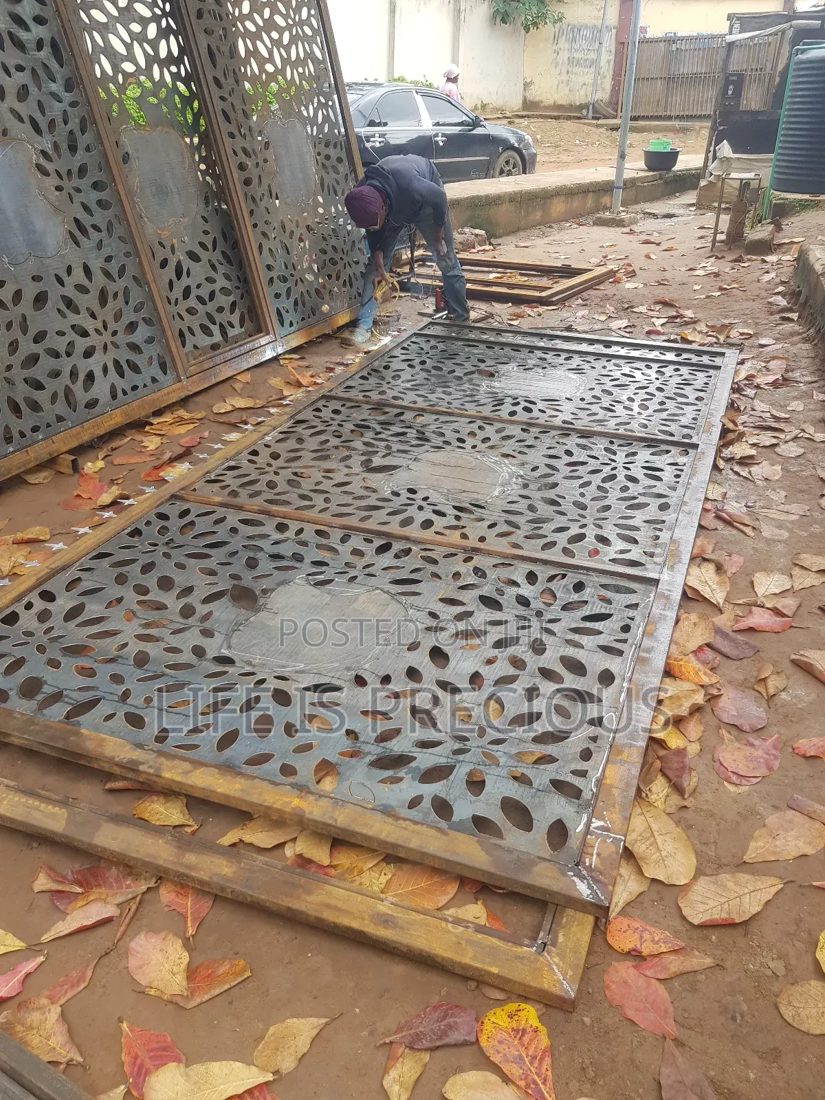 Laser Design Gate