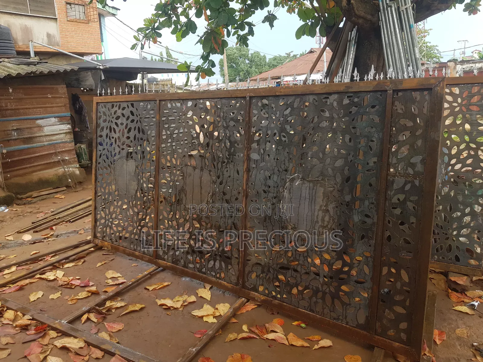 Laser Design Gate