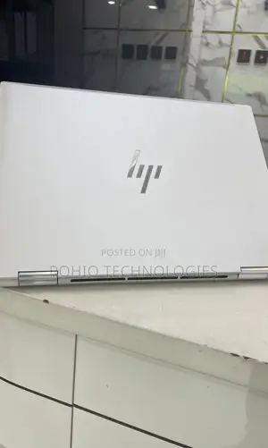 Laptop HP EliteBook 830 G9 16GB Intel Core I7 SSD 256GB