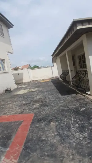 Furnished 1bdrm Apartment in Shobande Street for rent