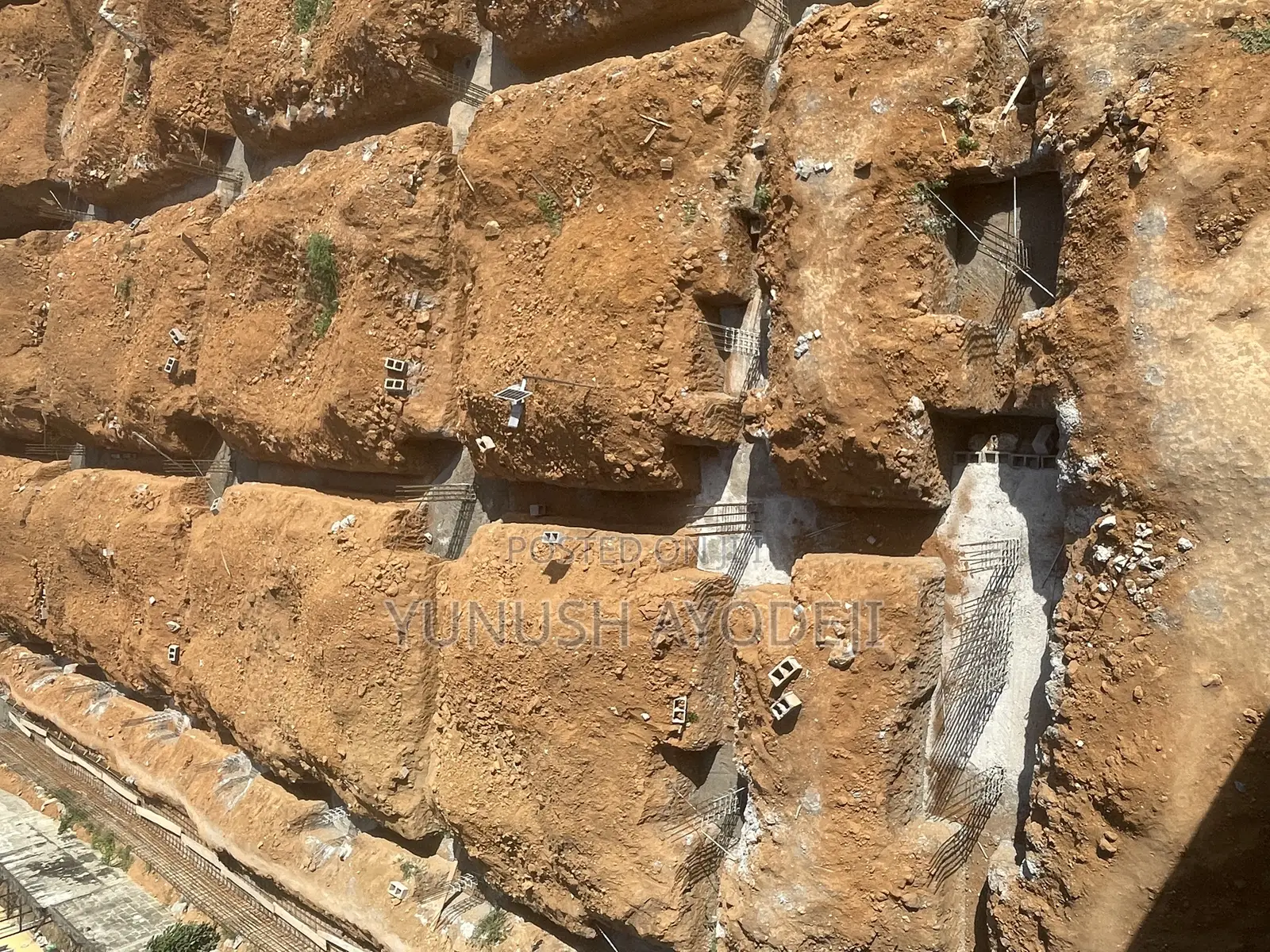 Civil Engineer / Building Contractor