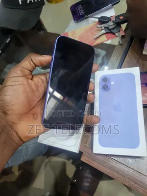 Apple iPhone 16 128 GB Blue