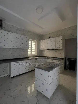 3bdrm Duplex in Ikota for rent