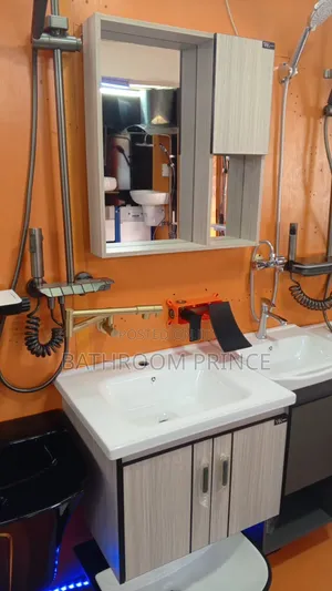 Fine Cabinet With Mirror