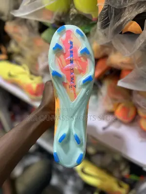 Mecurial Air Zoom Km