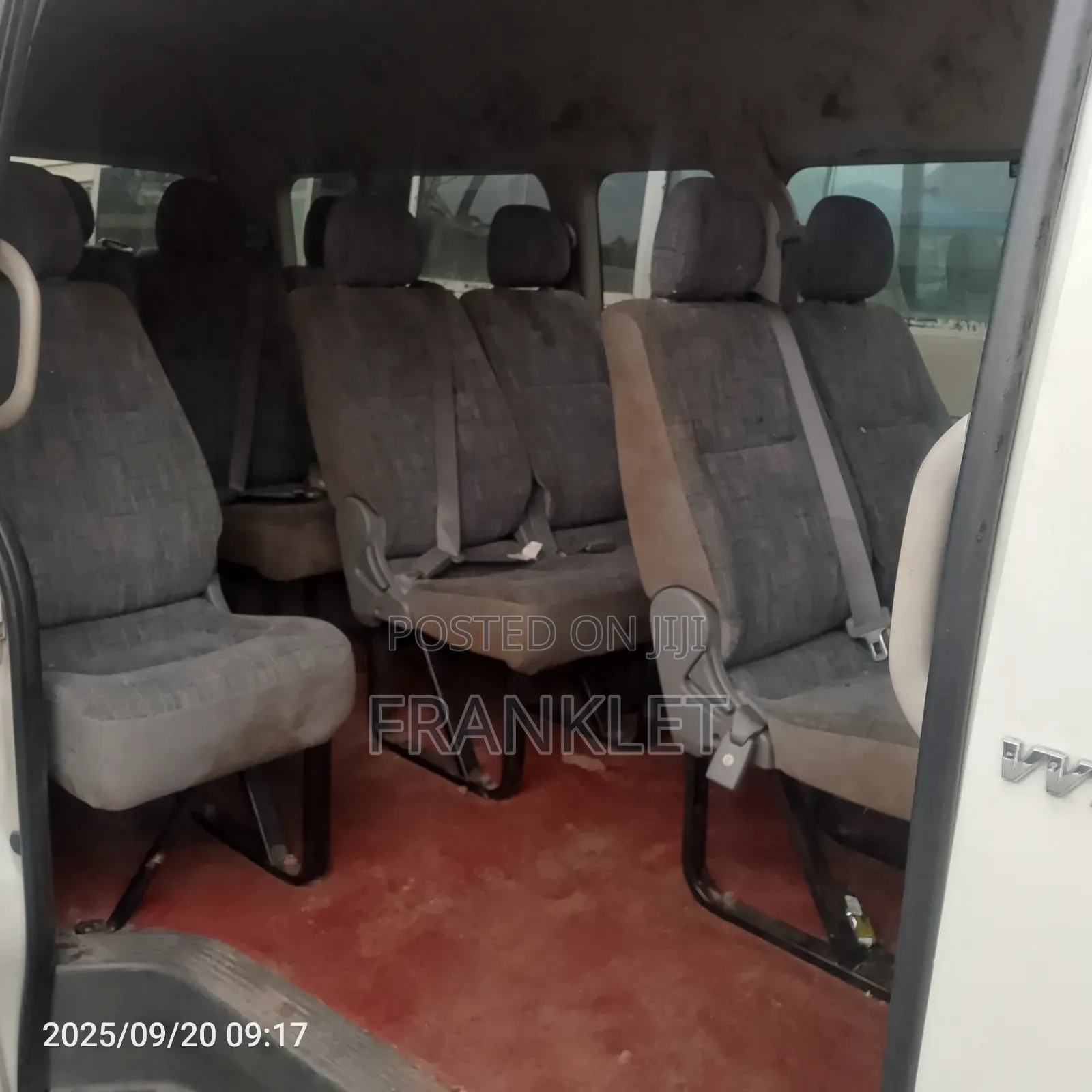 Toyota HiAce 2017 White