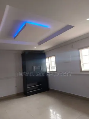 Furnished 3bdrm Block of Flats in Private Estate Lekki for rent