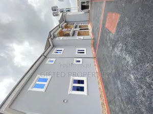 3bdrm Block of Flats in Golden Estate Eneka, Port-Harcourt for rent