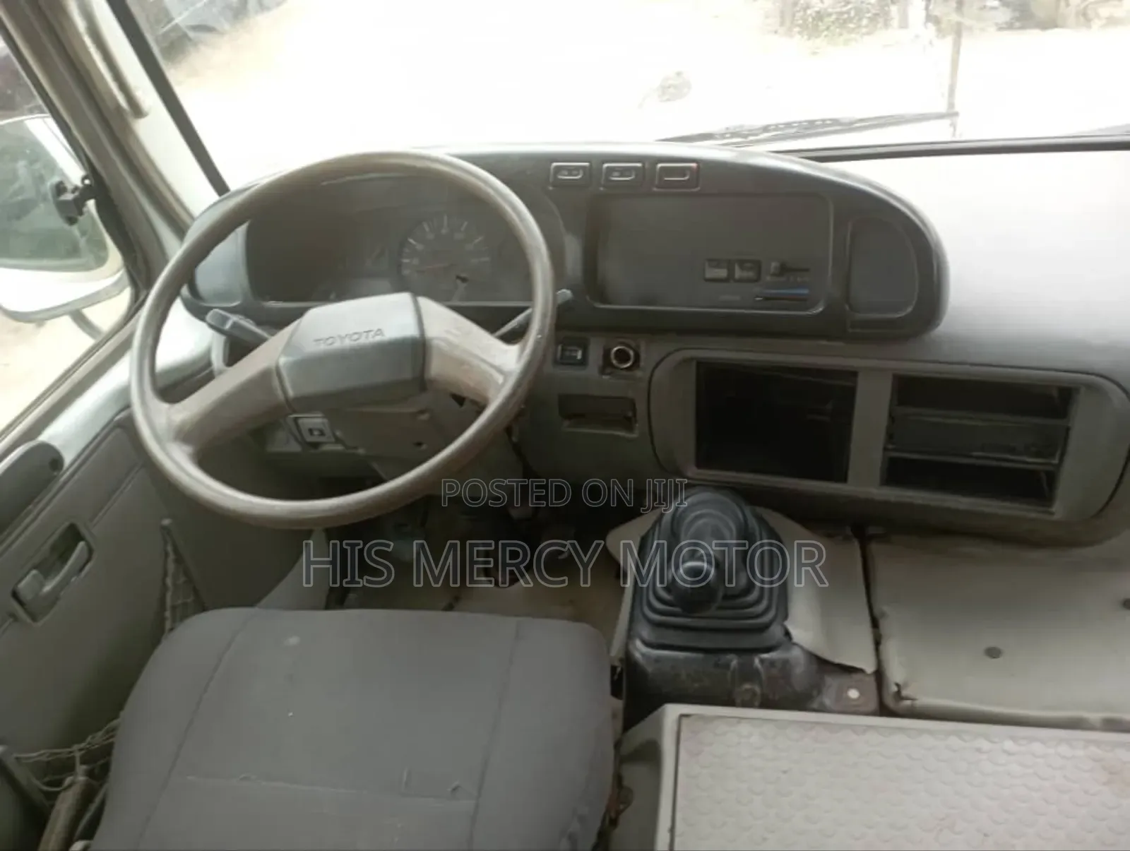 Toyota Coaster 2012 White