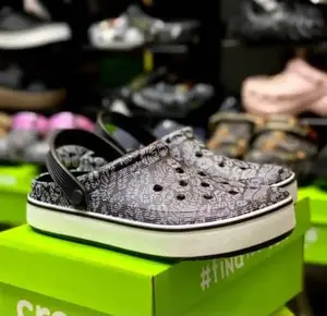 Offcut Iconic Crocs