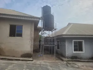 3bdrm Block of Flats in Ita Oluwo for sale