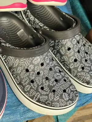 Offcut Iconic Crocs