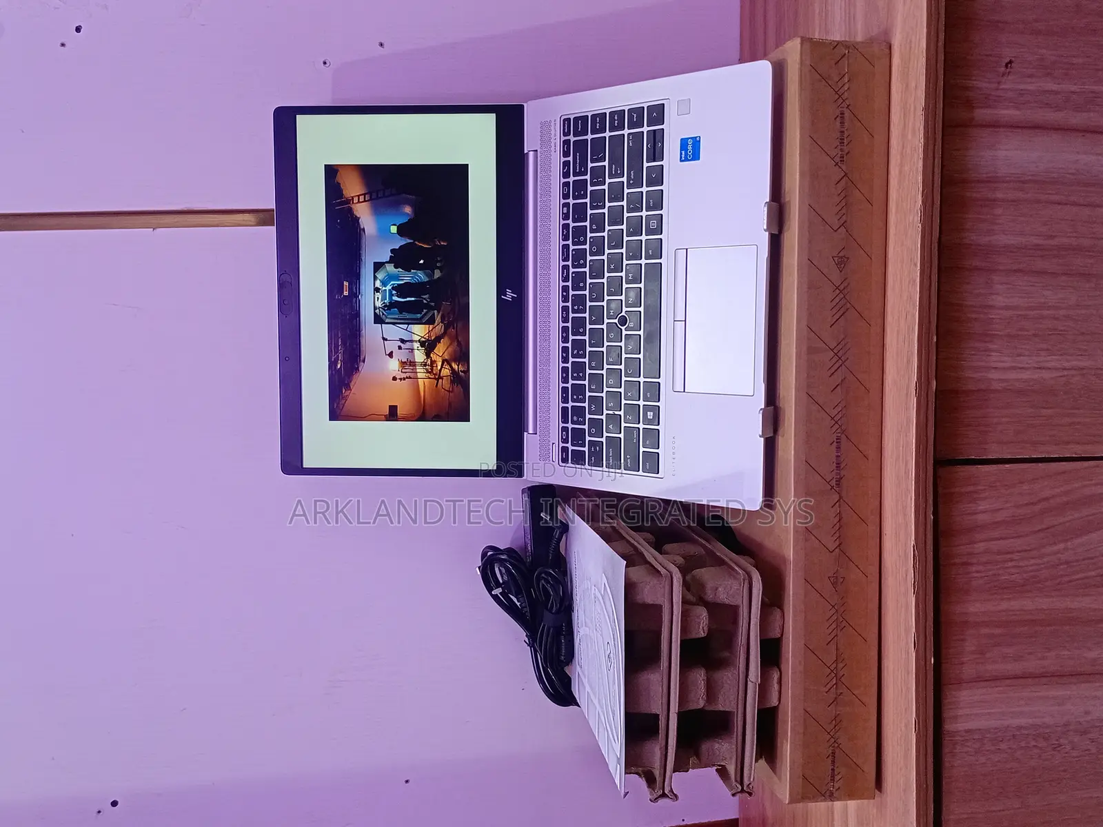 New Laptop HP EliteBook 8730W 8GB Intel Core i5 SSD 1T