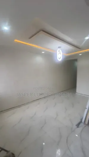 2bdrm Apartment in Yaba for rent