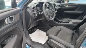 New Volvo XC40 2025