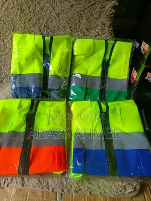 Reflective Jacket With Pockets And Zip