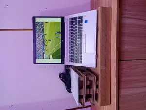 New Laptop HP EliteBook 8740W 8GB Intel Core i5 SSD 1T