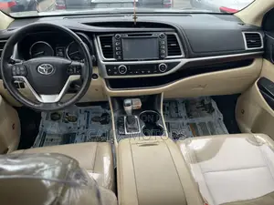 Toyota Highlander 2015 Green