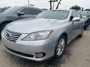 Lexus ES 2012 Silver