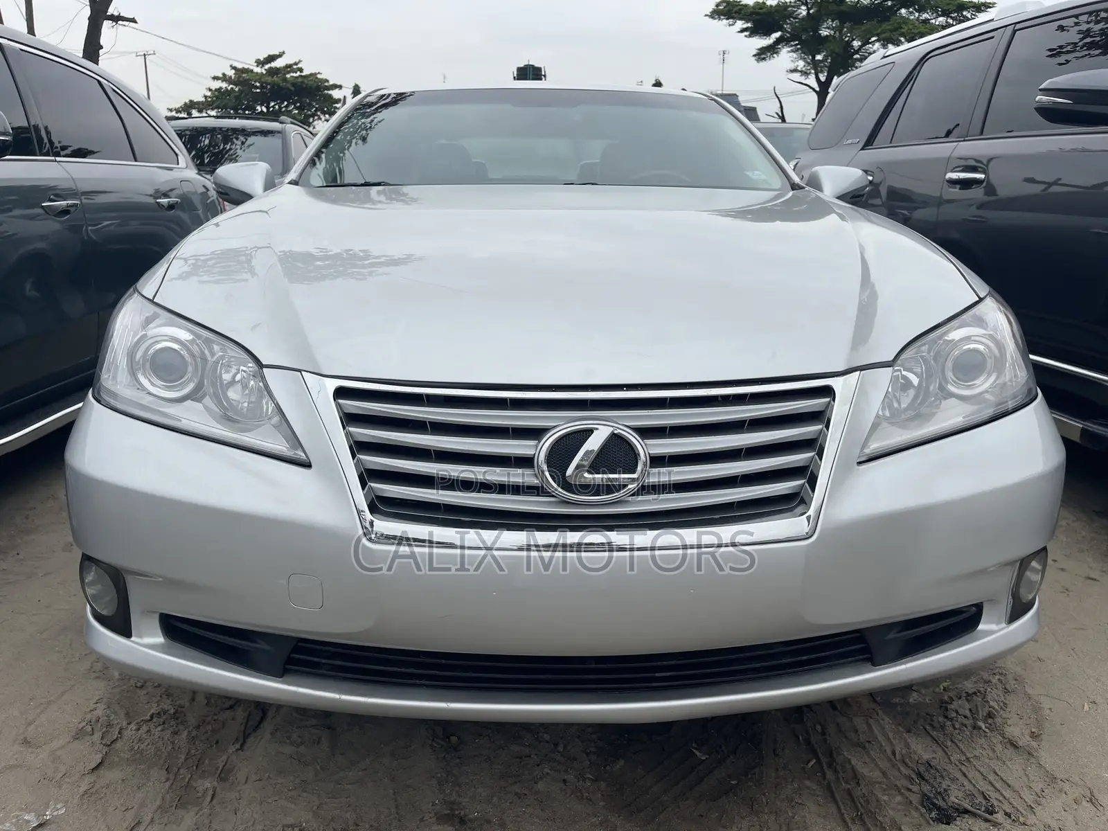 Lexus ES 2012 Silver