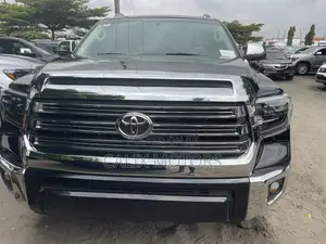 Toyota Sequoia 2015 Black