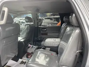 Toyota Sequoia 2015 Silver