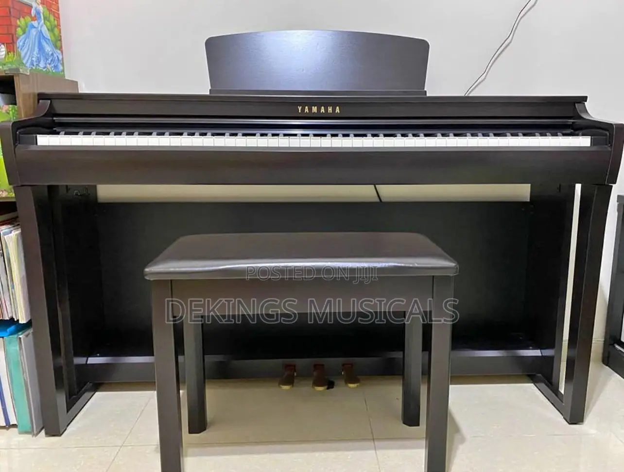 Yamaha Clavinova Clp-725 Digital Piano And Stool