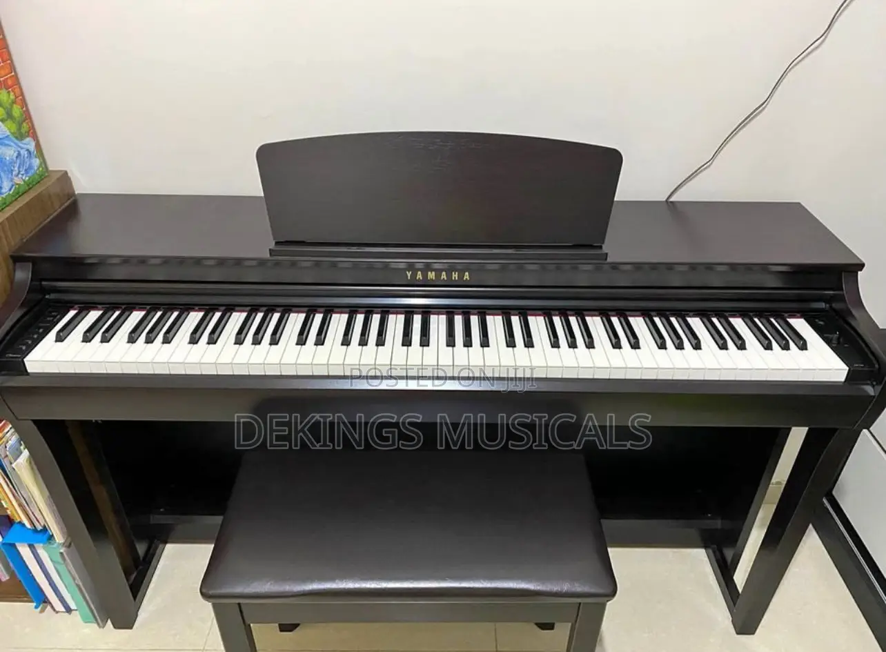 Yamaha Clavinova Clp-725 Digital Piano And Stool