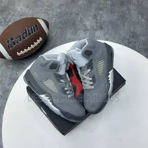 Best Quality Nike Air Jordan Retro 5 Sneakers