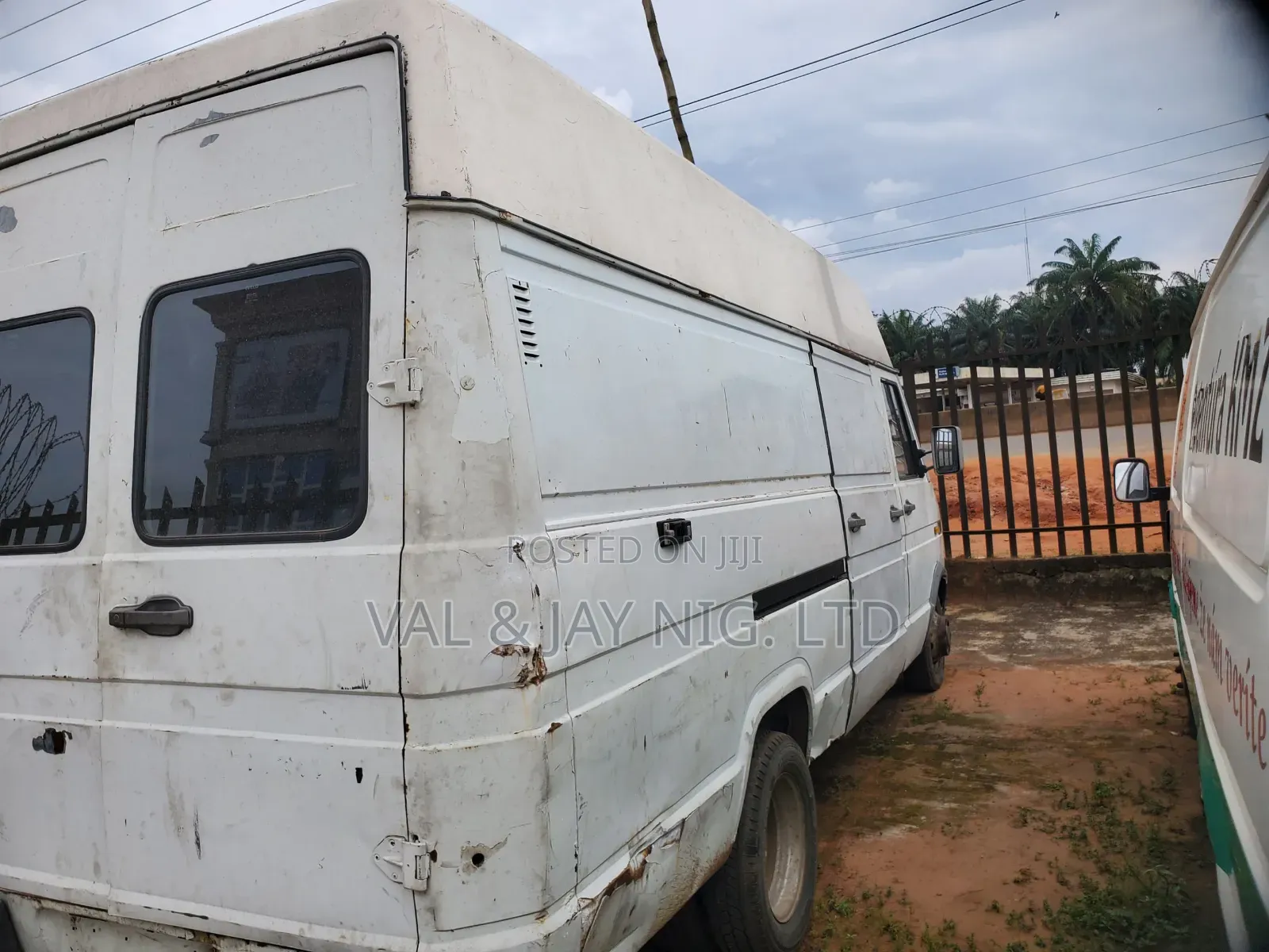 Iveco Daily 1990 White