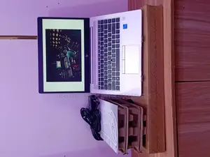 New Laptop HP EliteBook 8770W 8GB Intel Core i5 SSD 1T
