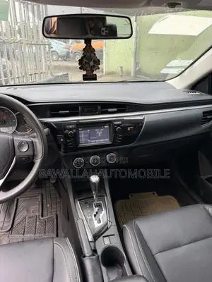 Toyota Corolla L 4dr Sedan (1.8L 4cyl 4A) 2014 Gray