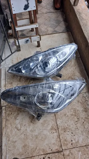 Headlamp Lexus Es 330 2005 Model