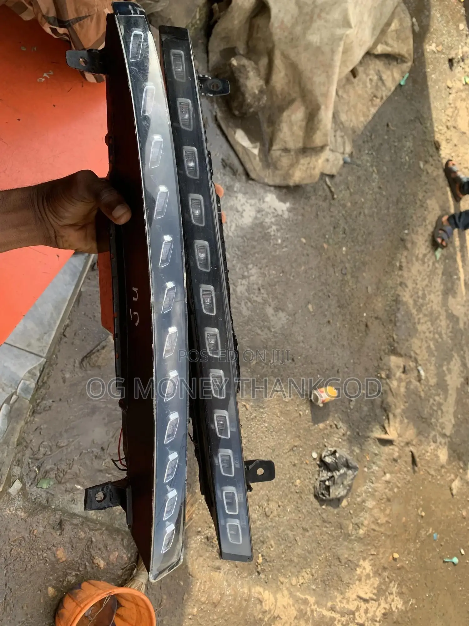 Front Bumper Pointer Audi Q7 2013
