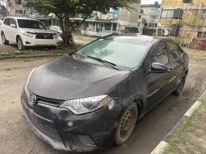 Toyota Corolla 2016 Black