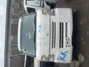 Suzuki APV Minibus 2010 Silver